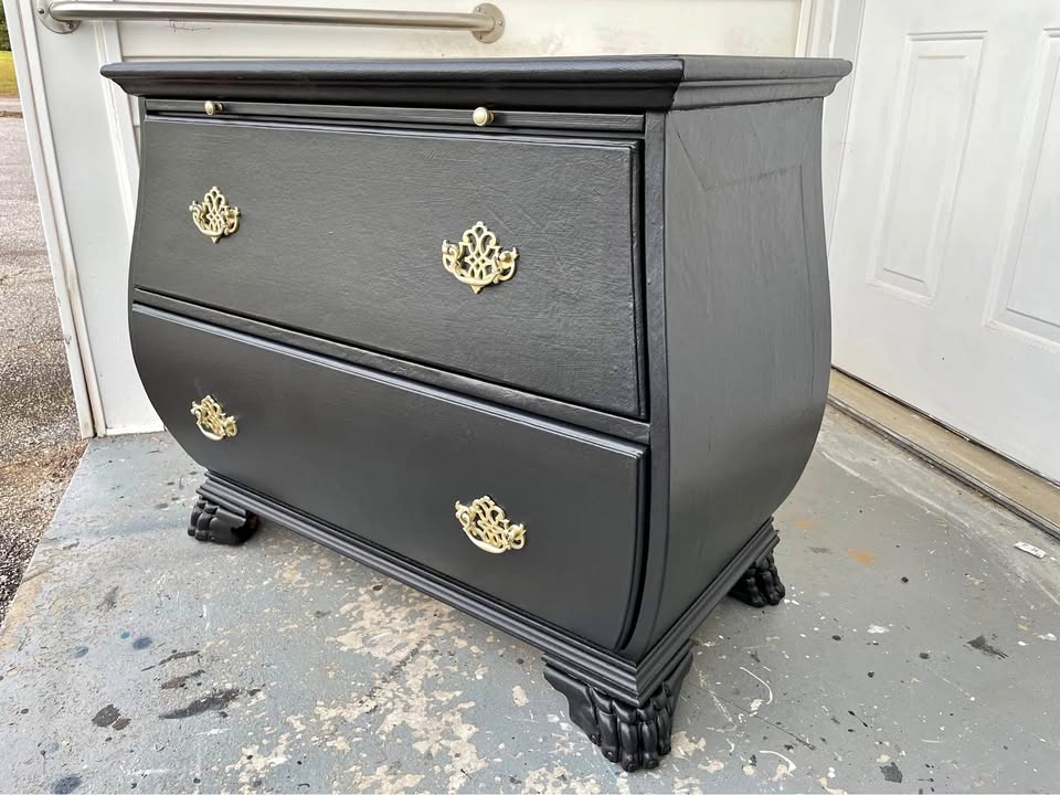 Bombay Chest