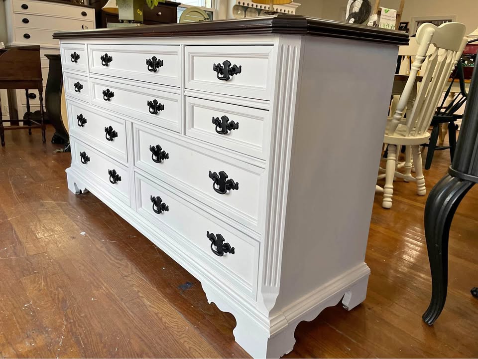 Bassett Long Dresser