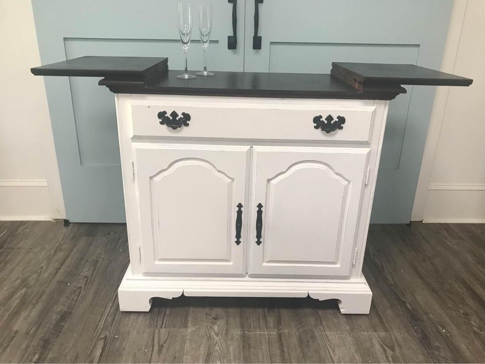 Buffet Server/Dry Bar