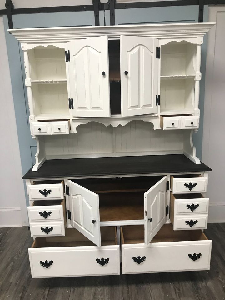 Farmhouse Hutch