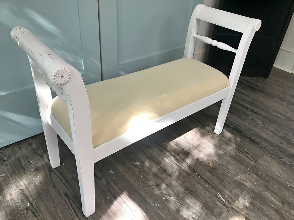 Farmhouse Bench/End of Bed Sofa/Entryway bench