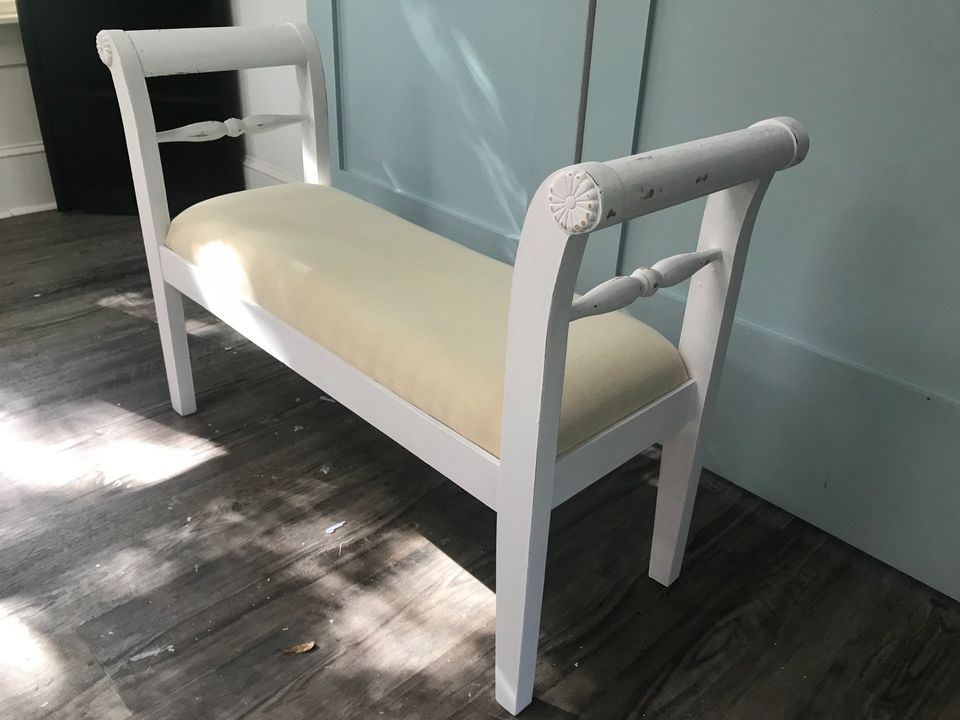 Farmhouse Bench/End of Bed Sofa/Entryway bench