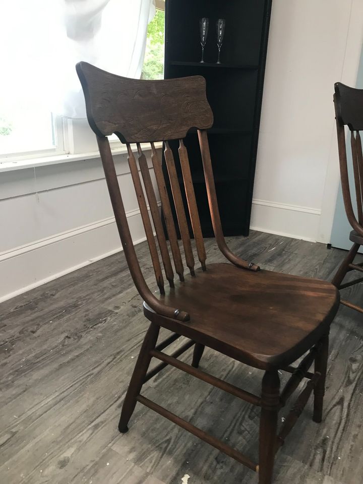 Farmhouse Table and Chair Set