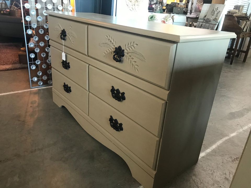 6 Drawer Dresser