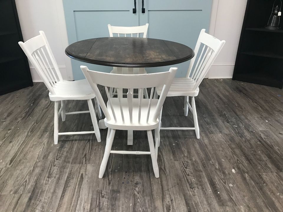 Table and 4 Matching Chairs