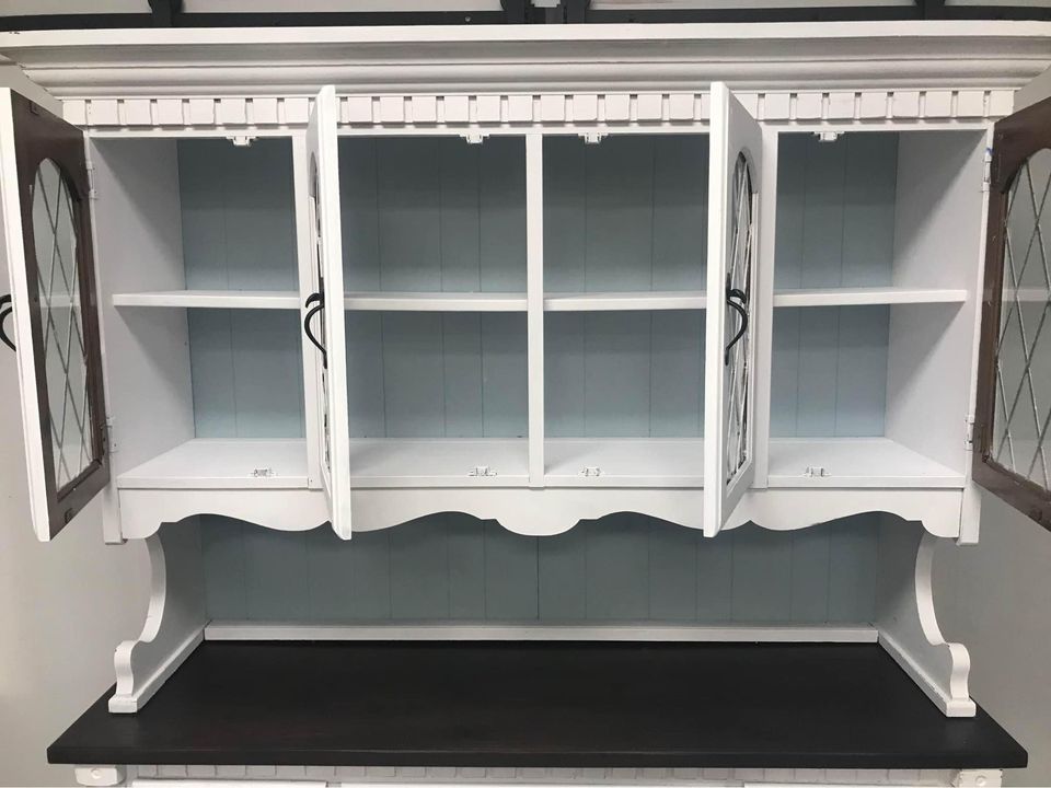 Farmhouse Hutch