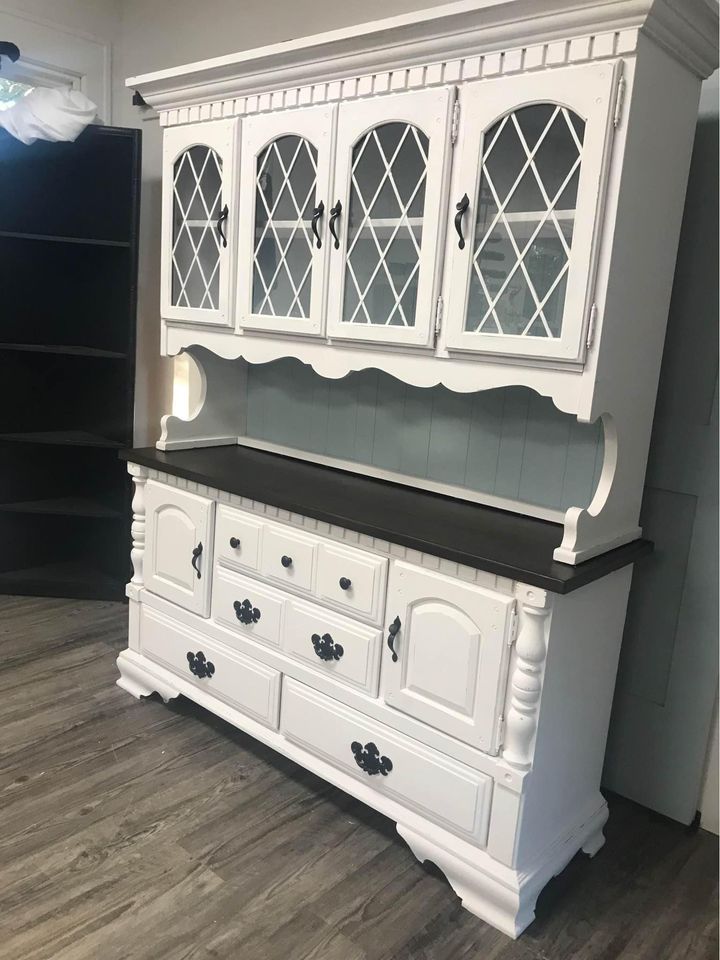 Farmhouse Hutch