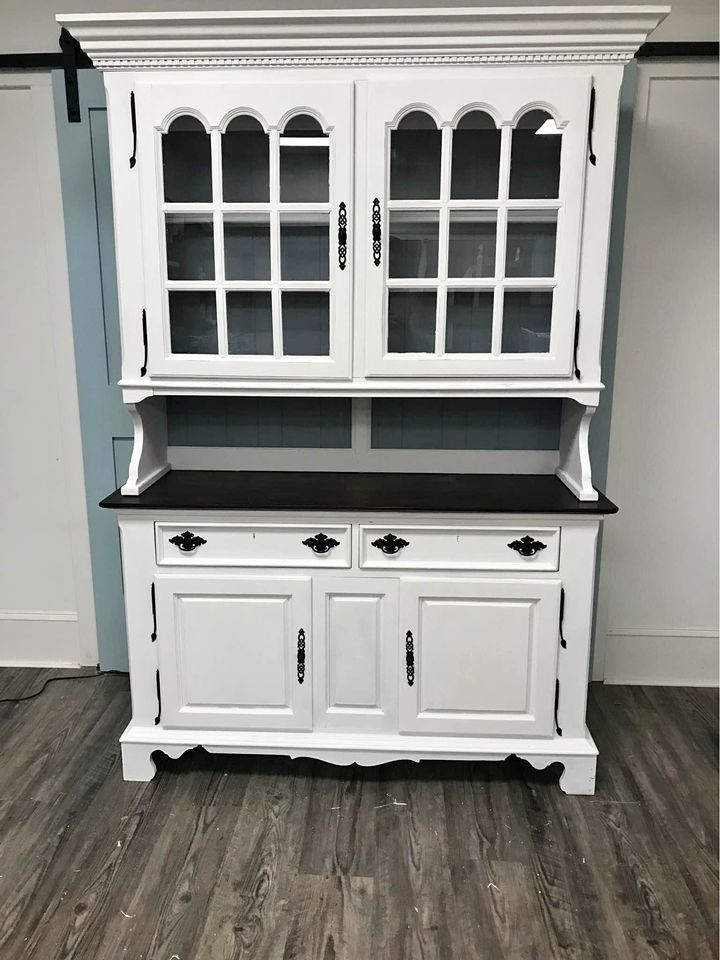 Lexington 2 Piece Hutch