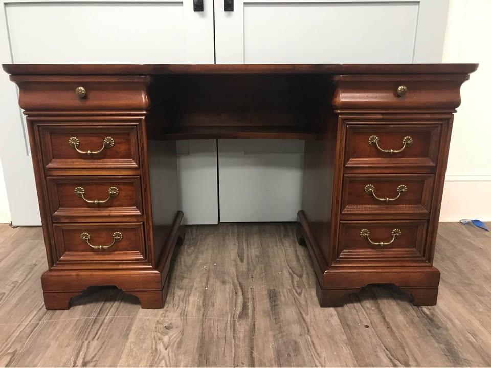 Lexington Desk