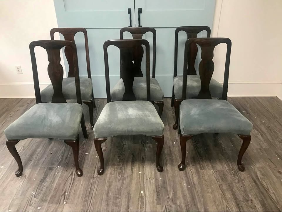 Set of 6 Matching Queen Ann Chairs