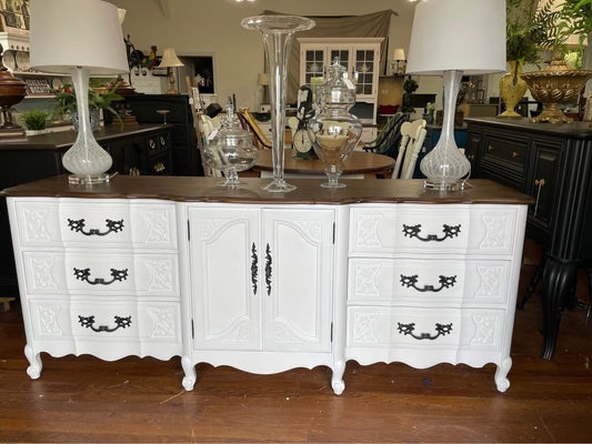 Thomasville French Provincial Long Dresser