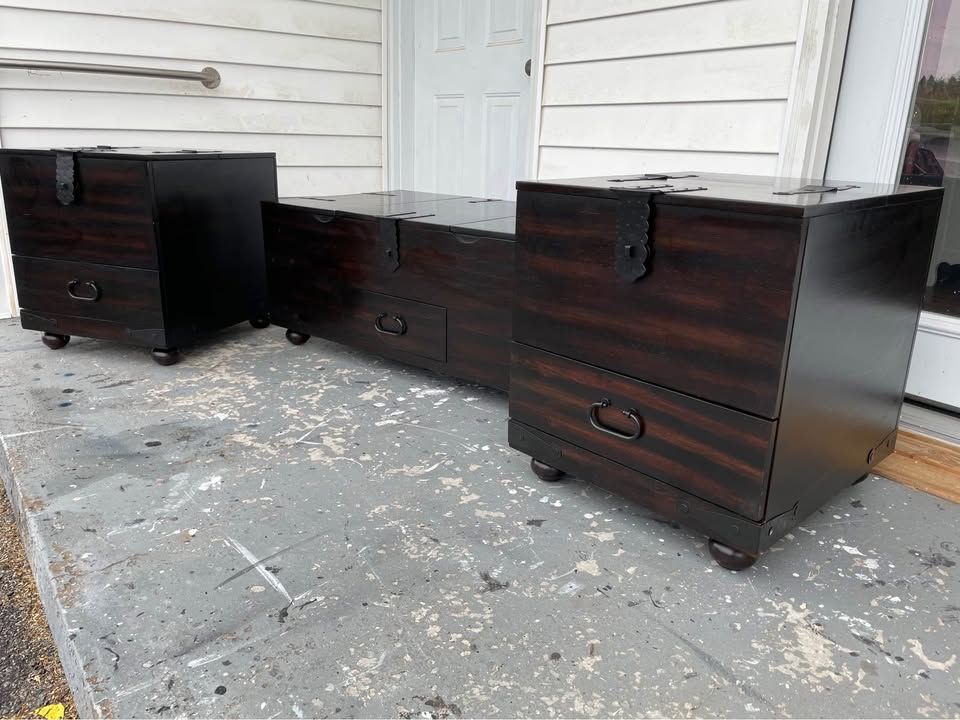 Coffee Table and 2 Matching Side Tables