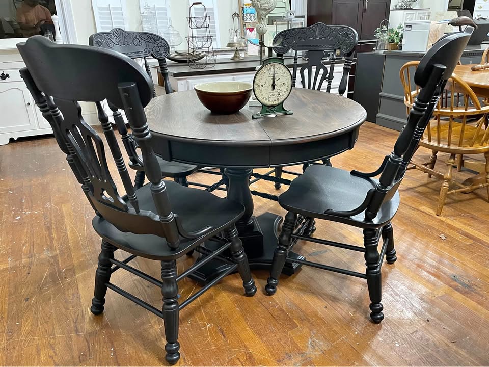 Solid Oak Table and 4 Matching Chairs