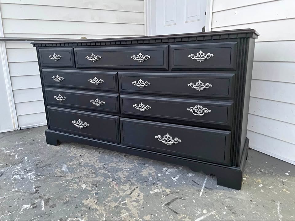 Broyhill Long Dresser