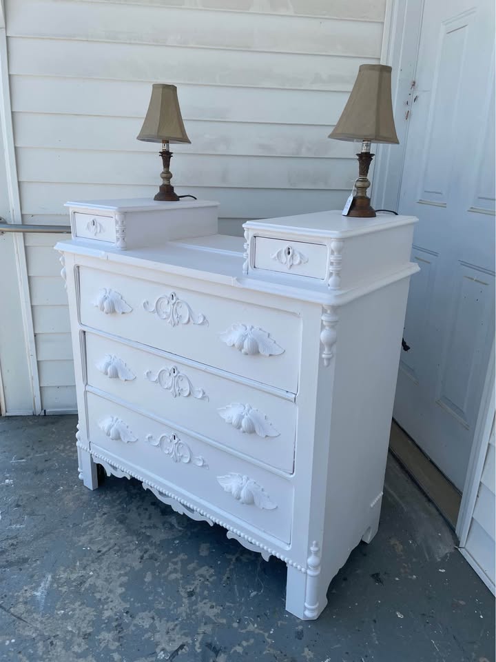 Vintage Dresser/Chest