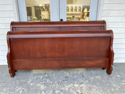 Thomasville King Bed