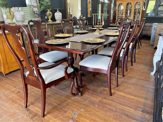 Sumter Furniture Company Double Pedestal Dining Table and 8 Chairs