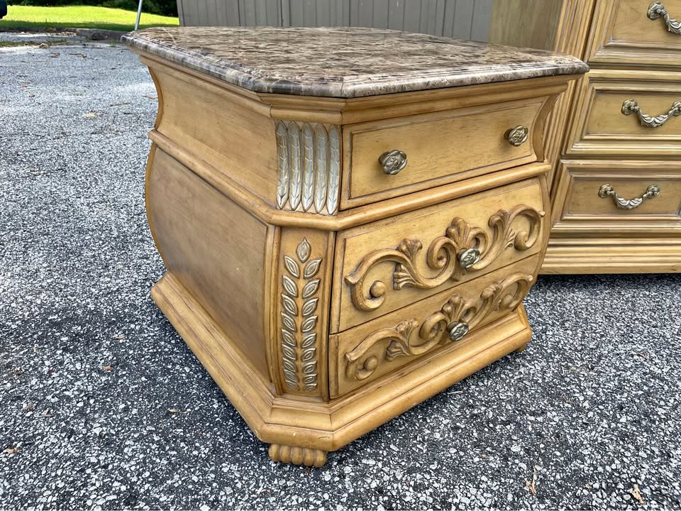 Pair of American Signature Nightstands