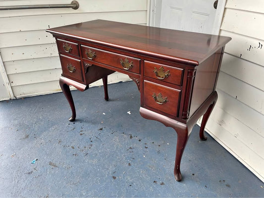 Drexel Mahogany Kneehole Desk/Vanity