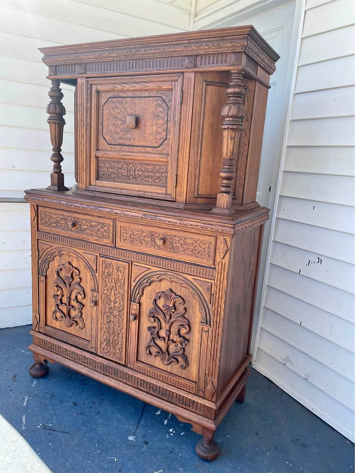 Antique Carved Oak Hutch Cabinet