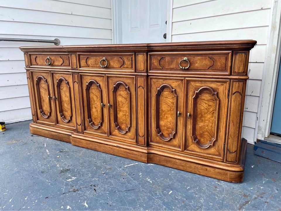 Thomasville Vintage Triple Dresser Sideboard